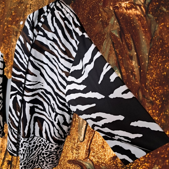 Chicos Size 3 Poly Abstract Zebra Print Jacket - Picture 7 of 8